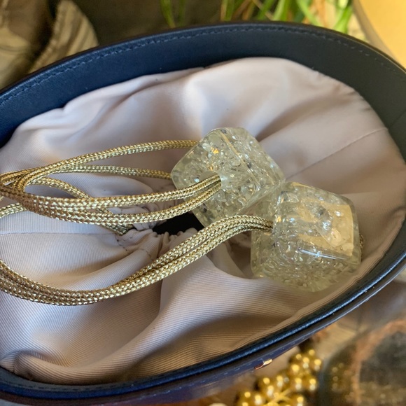 ⛔️SOLD⛔️Authentic KATE SPADE Leather/metal ice bag - Picture 6 of 11